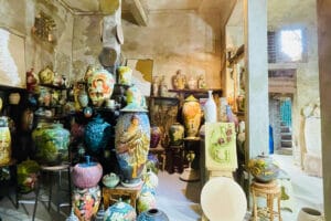 A house for producing and displaying local handicrafts.