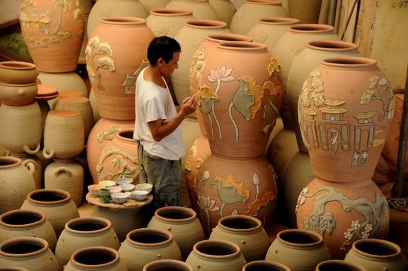 Bat Trang Pottery Village Tour in Hanoi